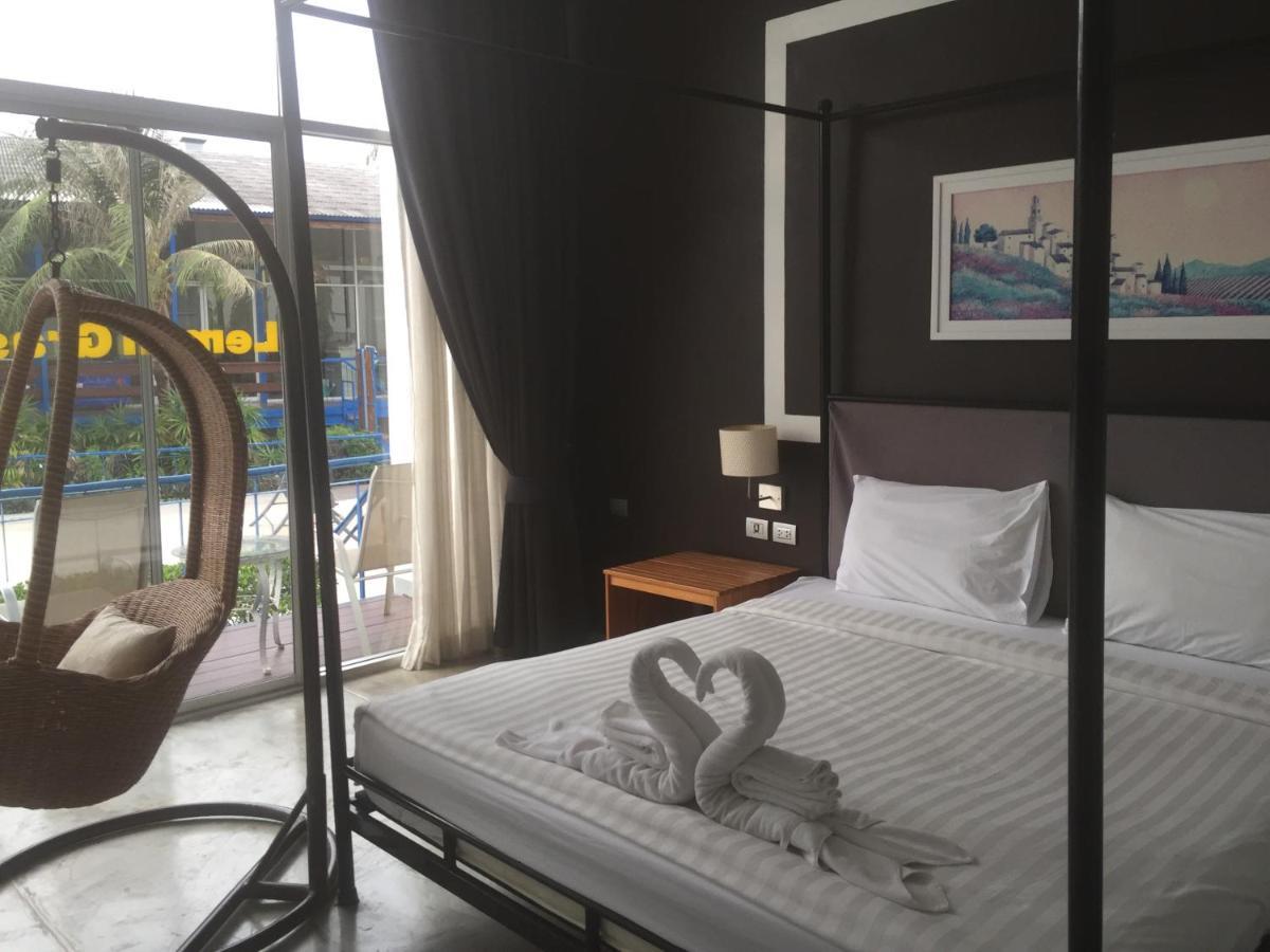 Lg Lemon Grass Hotel На Джомтиен Екстериор снимка