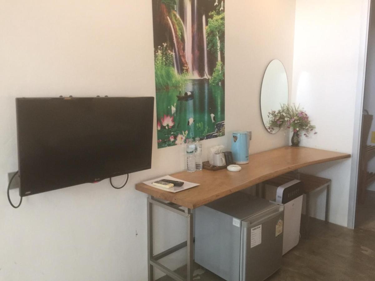 Lg Lemon Grass Hotel На Джомтиен Екстериор снимка