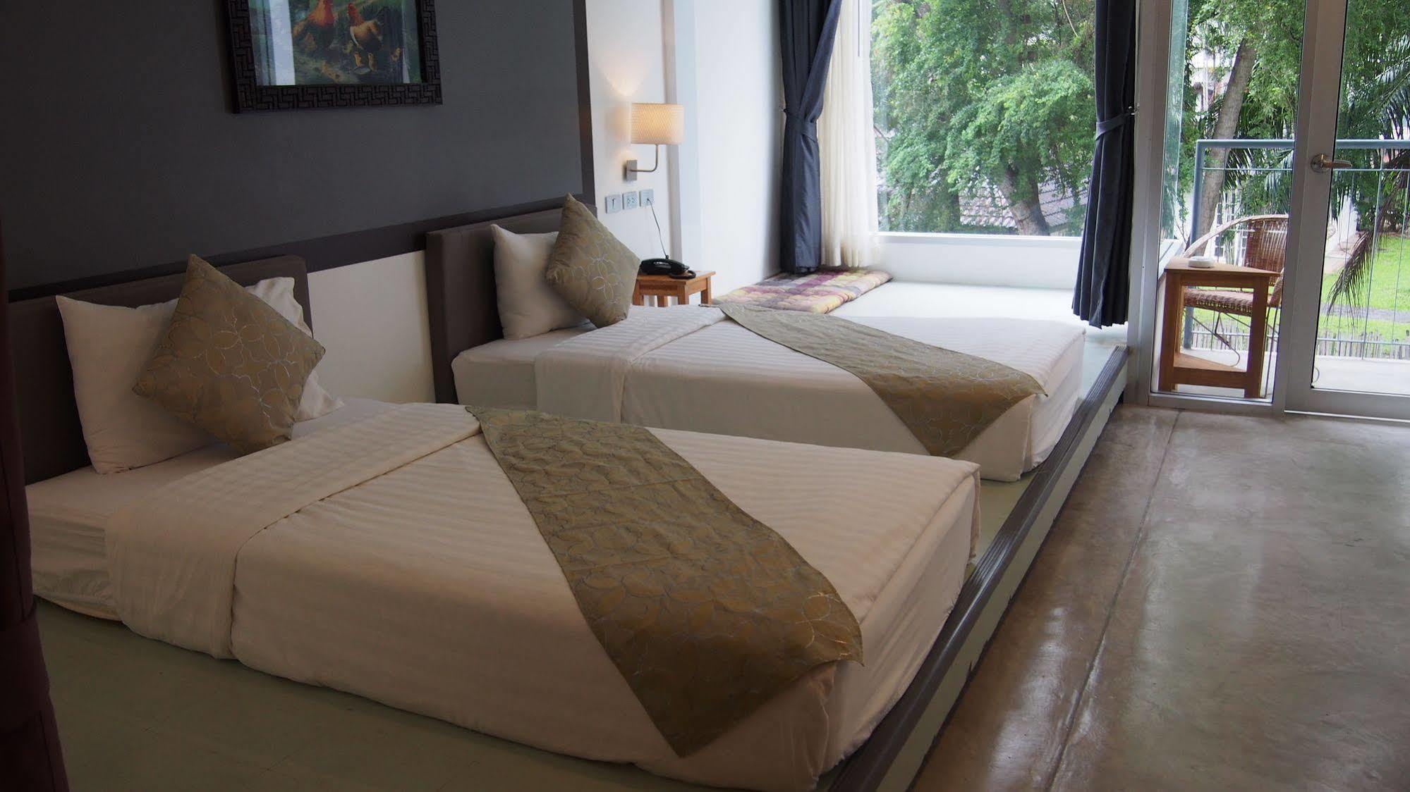 Lg Lemon Grass Hotel На Джомтиен Екстериор снимка